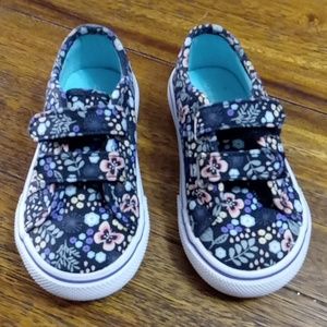 Wondernation girls sneakers